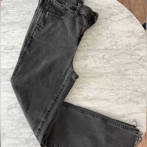 Stovepipe light-black madewell jeans.